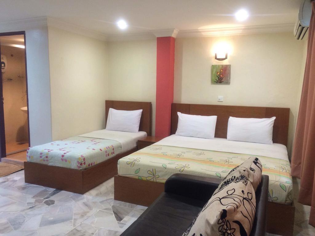 City Star Hotel Kulai Quarto foto